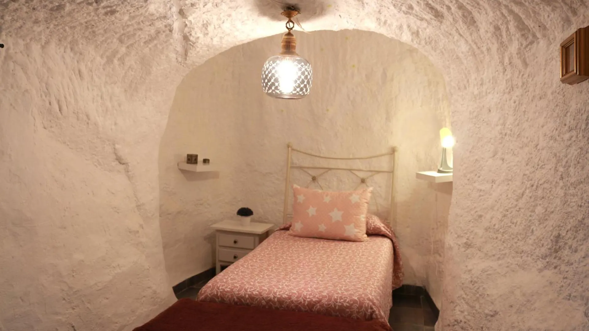 Cueva La Loli Villa Guadix 0*,